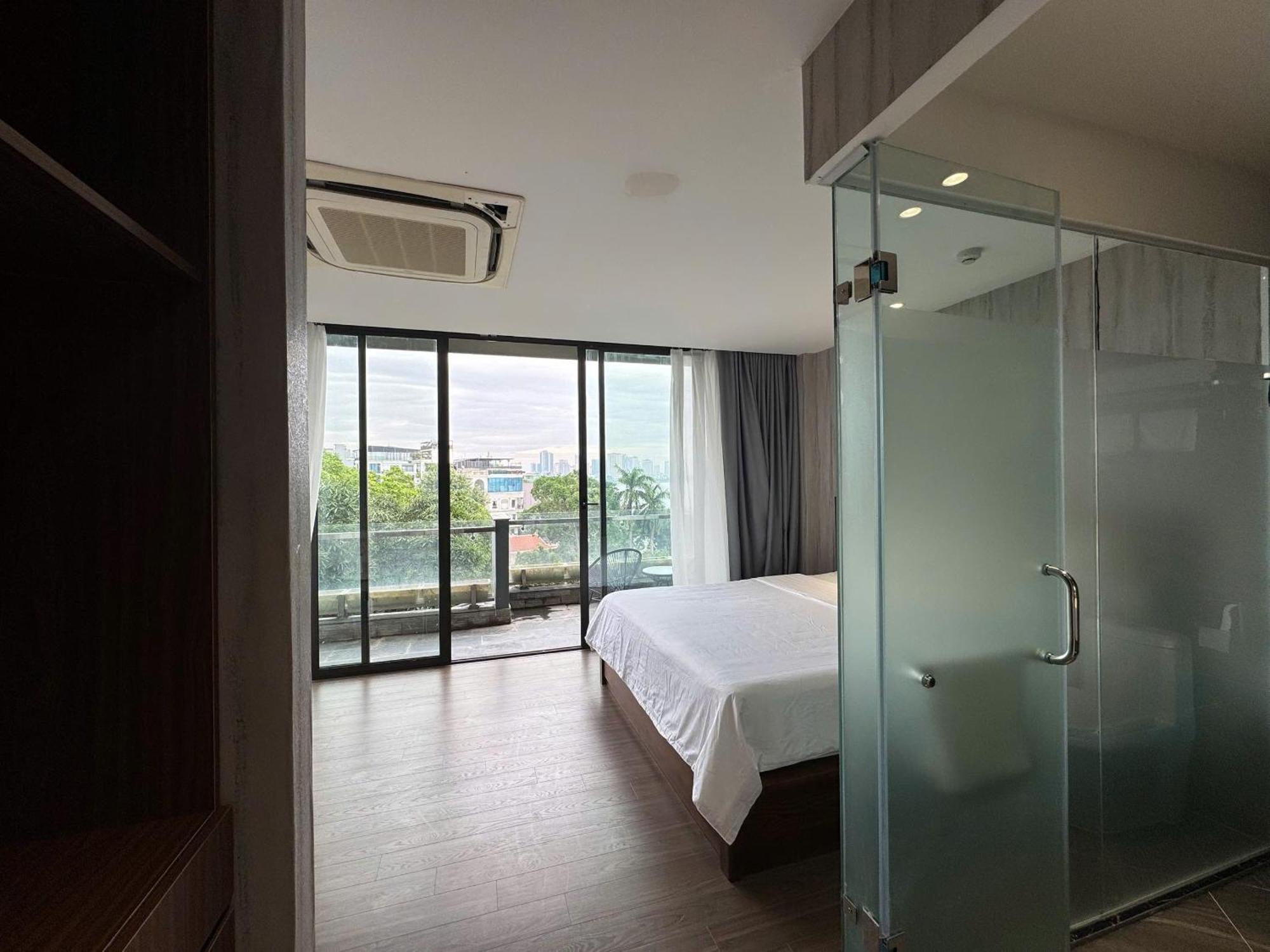 22Land Moon West Lake Hanoi Exterior photo